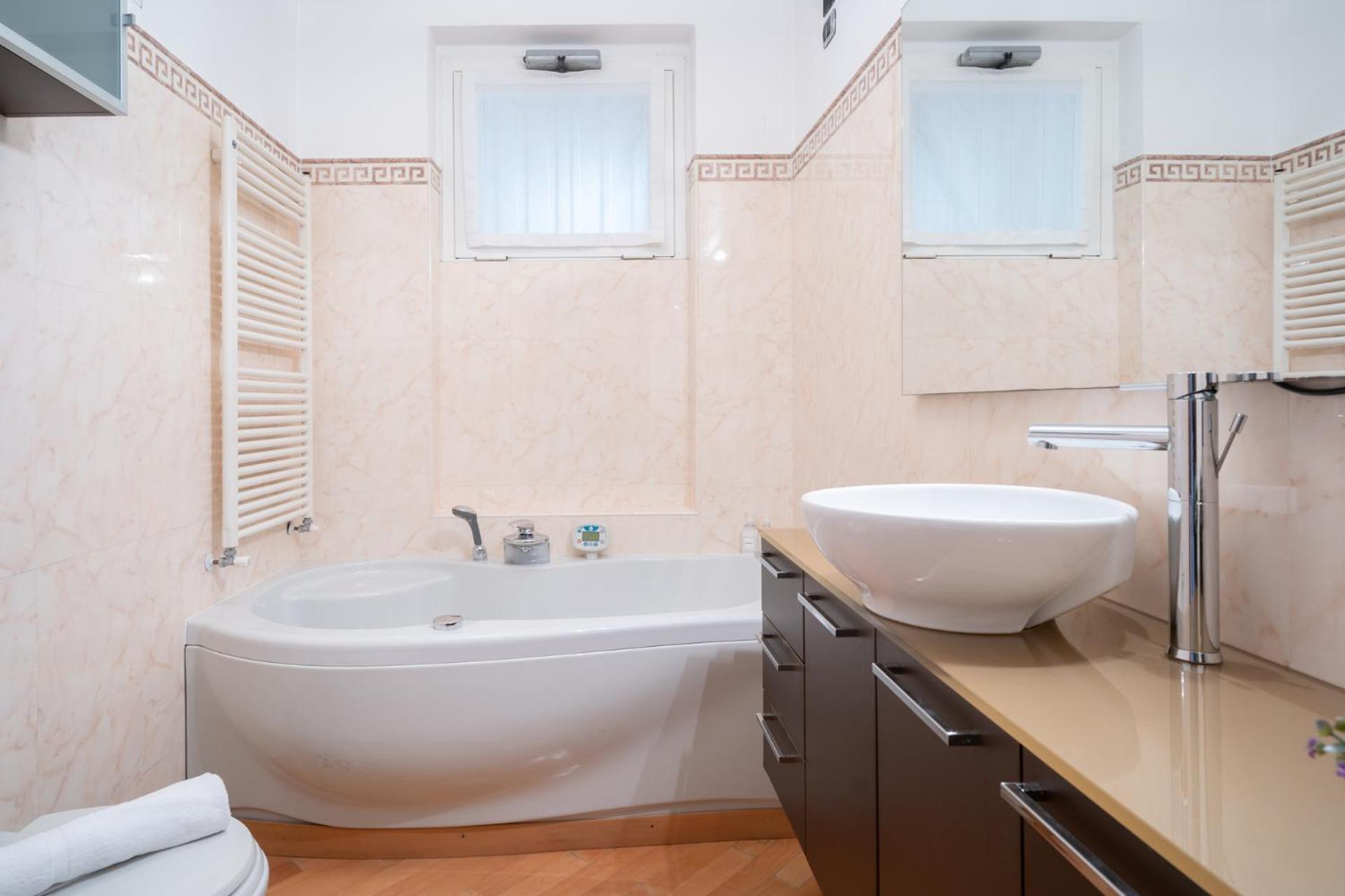 Como Lake - Apartment In Residence 5 Minutes From Lecco Center Galbiate Luaran gambar